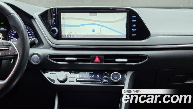 Hyundai Sonata 2022 — photo 20