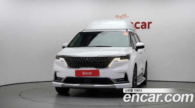 Kia Canival 2023 — photo 3