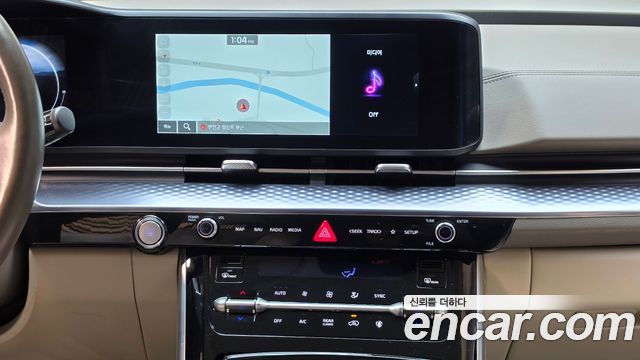 Kia Canival 2023 — photo 20
