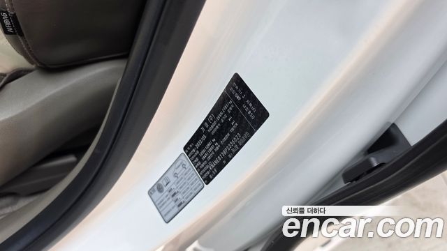 Kia Canival 2023 — photo 33