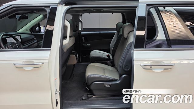Kia Canival 2024 — photo 16