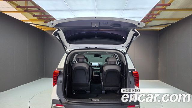 Kia Canival 2024 — photo 35