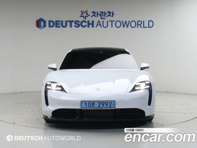 Porsche Taycan 2021 — photo 4