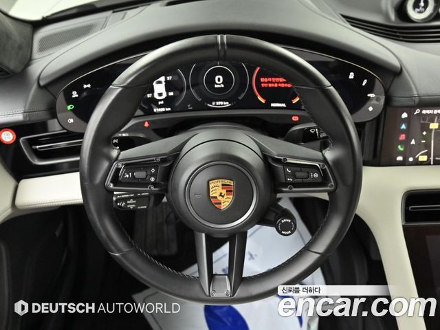 Porsche Taycan 2021 — photo 13