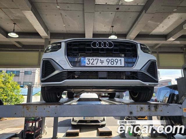 Audi Q2 2023 — photo 1