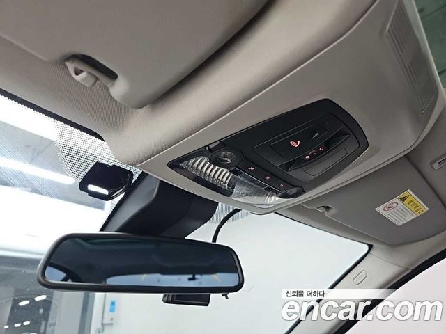 BMW 5-Series 2016 — photo 17