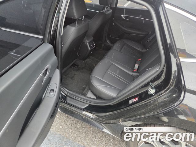 Hyundai Sonata 2022 — photo 8