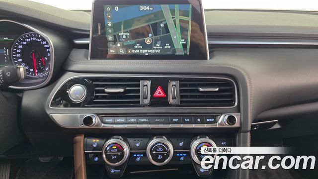 Genesis G70 2019 — photo 18