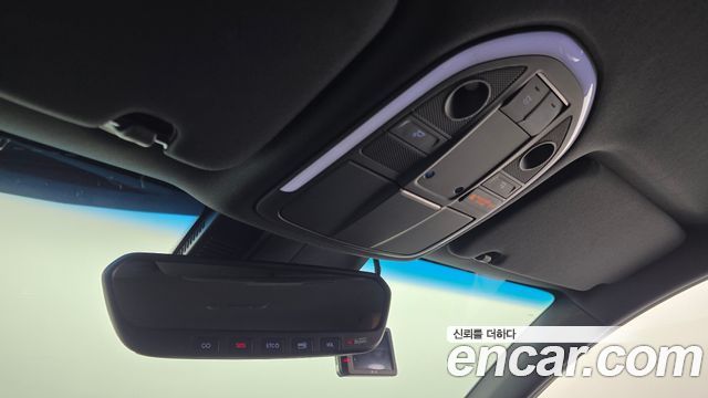 Genesis G70 2019 — photo 24