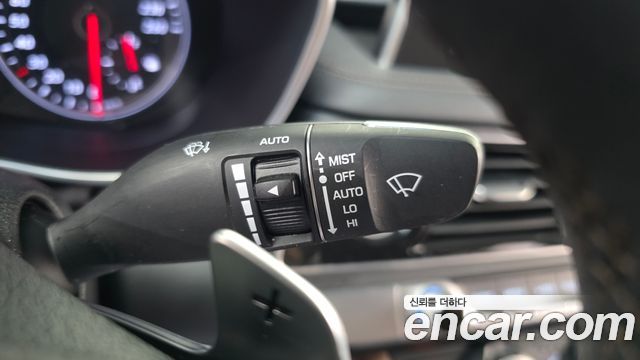 Genesis G70 2019 — photo 27