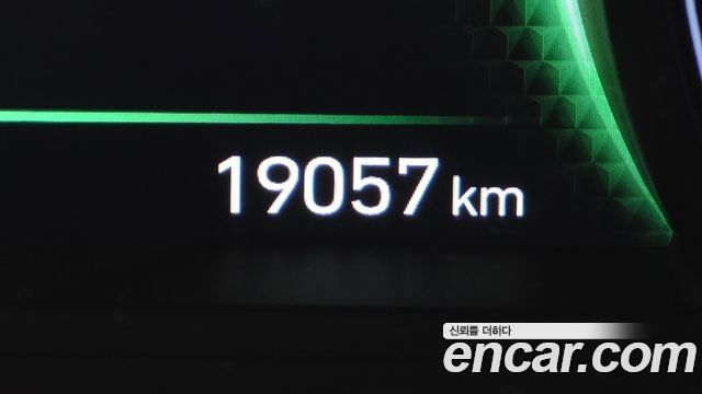 Genesis G70 2019 — photo 35
