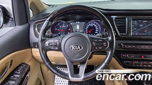 Kia Canival 2019 — photo 13