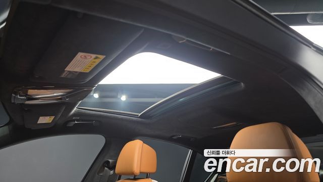 BMW 7-Series 2020 — photo 16