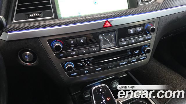 Hyundai Genesis 2015 — photo 17