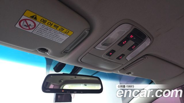 Kia Canival 2016 — photo 23