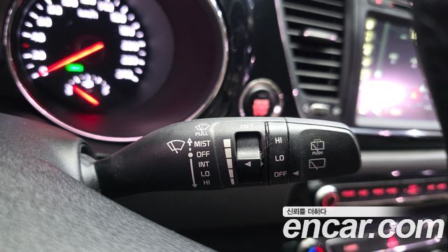 Kia Canival 2016 — photo 25