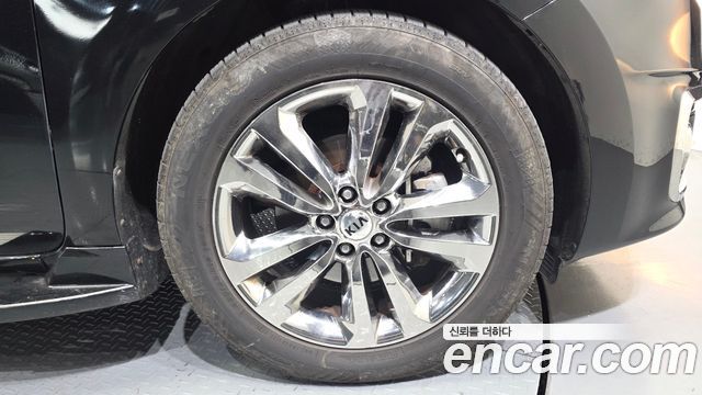 Kia Canival 2016 — photo 7