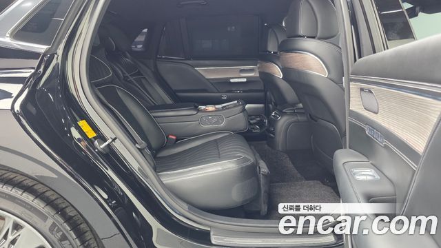 Genesis G90 2022 — photo 12