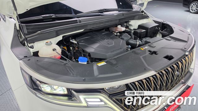 Kia Canival 2023 — photo 6