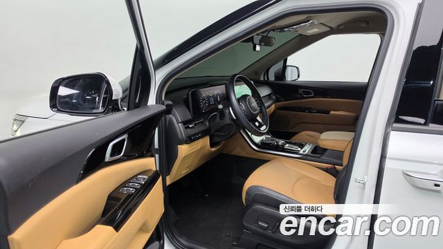 Kia Canival 2023 — photo 13