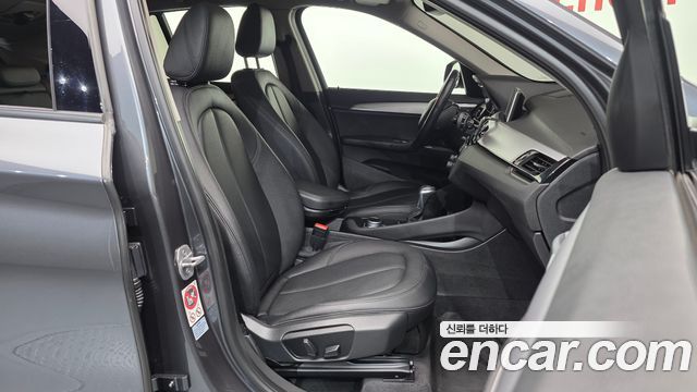 BMW X1 2016 — photo 11