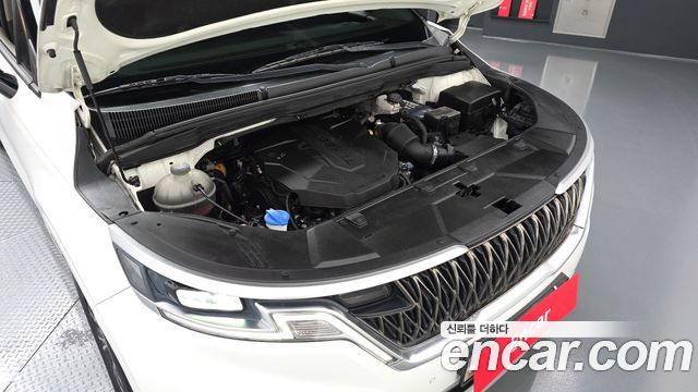 Kia Canival 2021 — photo 6