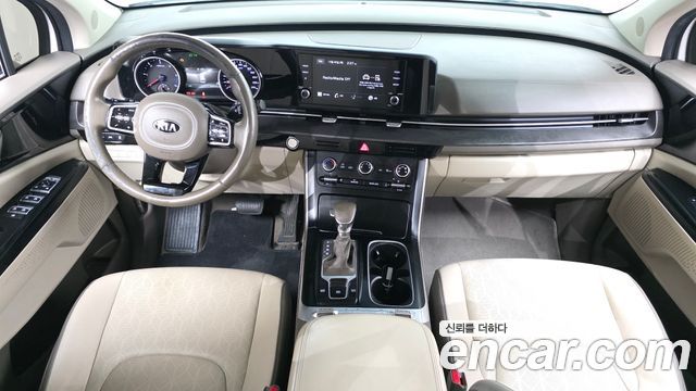 Kia Canival 2021 — photo 7