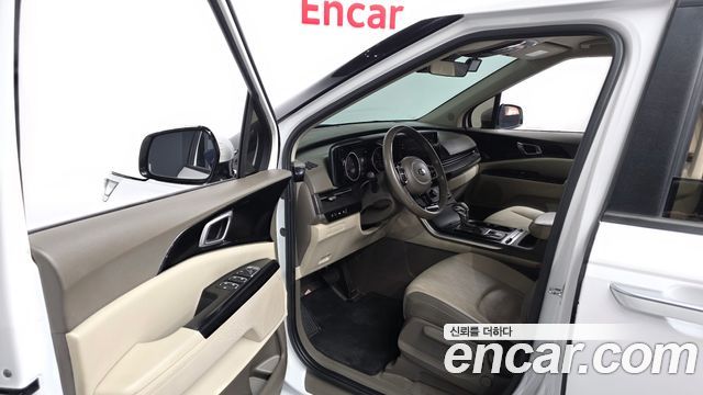 Kia Canival 2021 — photo 10