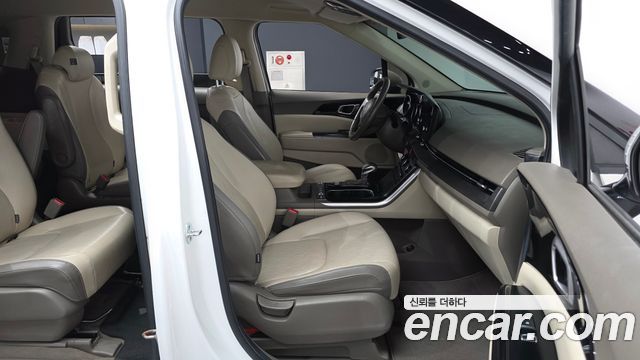 Kia Canival 2021 — photo 11