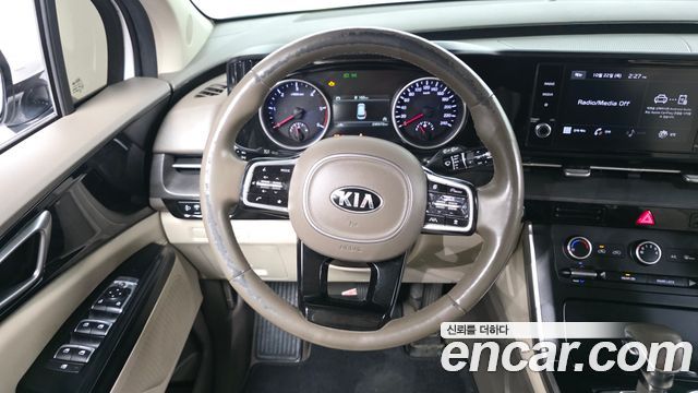 Kia Canival 2021 — photo 13