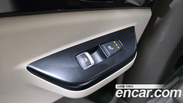 Kia Canival 2021 — photo 19