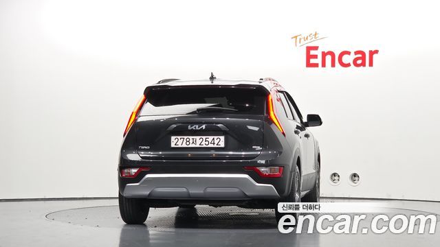 Kia Niro 2023 — photo 4