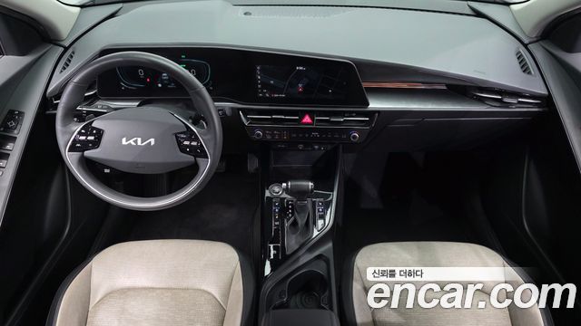 Kia Niro 2023 — photo 10