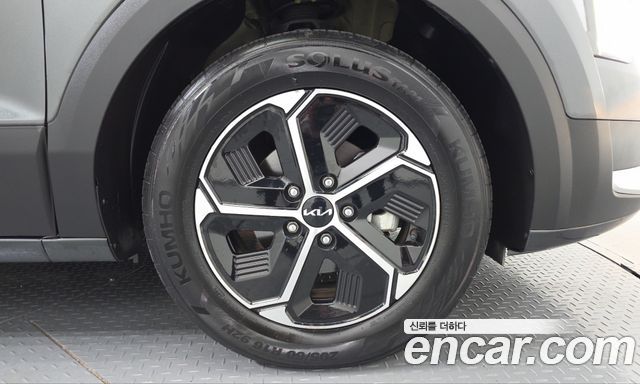 Kia Niro 2023 — photo 7