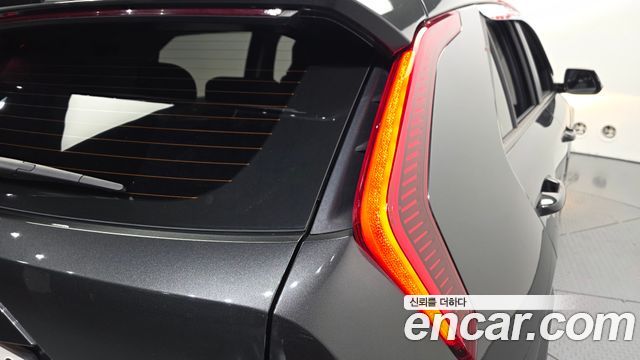 Kia Niro 2023 — photo 9