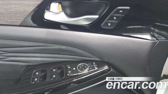 Kia K7 2020 — photo 30
