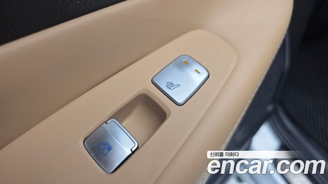 Hyundai Santafe 2022 — photo 25