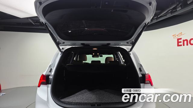 Hyundai Santafe 2022 — photo 26