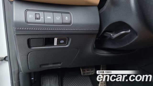 Hyundai Santafe 2022 — photo 28