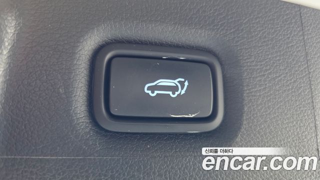 Hyundai Santafe 2022 — photo 35