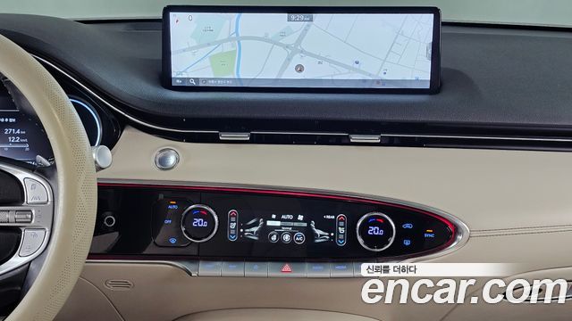 Genesis GV70 2021 — photo 26