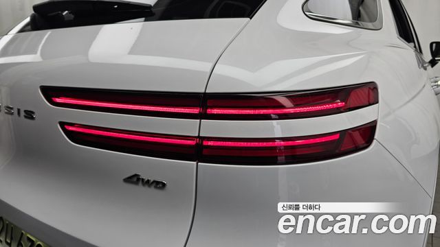 Genesis GV70 2021 — photo 9