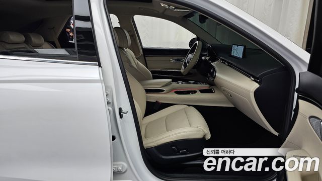 Genesis GV70 2021 — photo 16