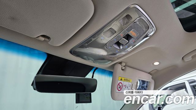 Genesis GV70 2021 — photo 27