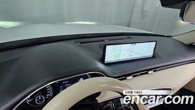 Genesis GV70 2021 — photo 35