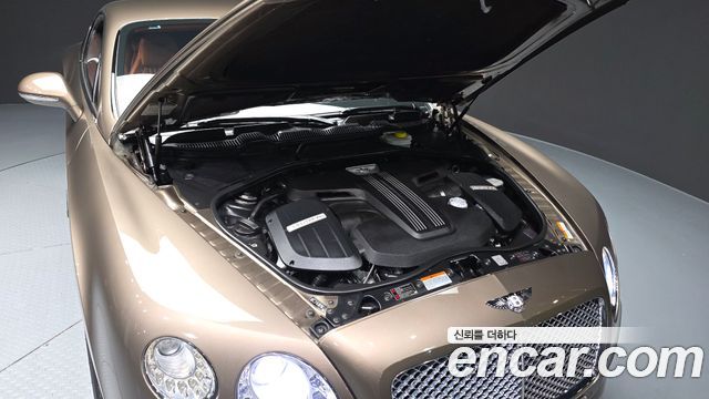 Bentley Continental 2016 — photo 6
