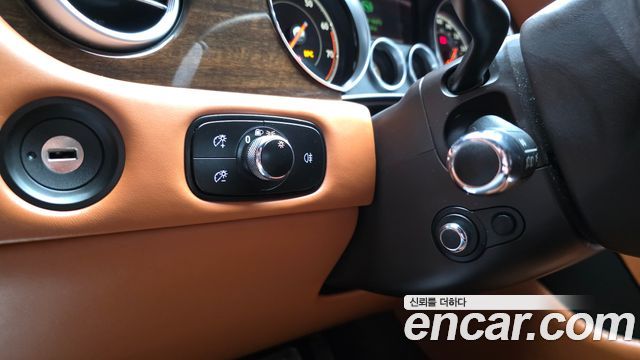 Bentley Continental 2016 — photo 19