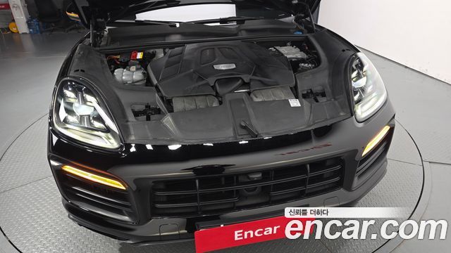 Porsche Cayenne 2020 — photo 6