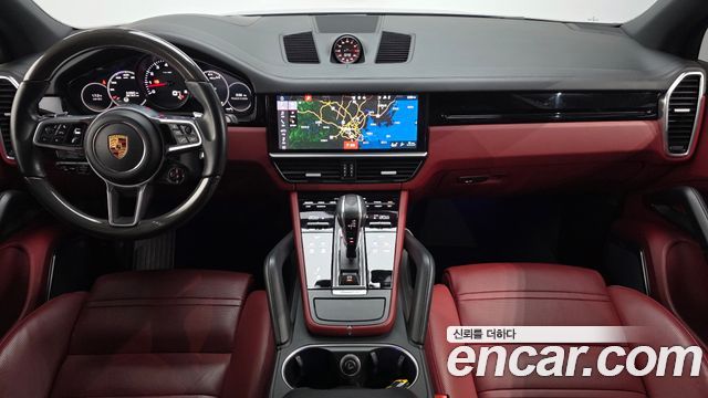 Porsche Cayenne 2020 — photo 10