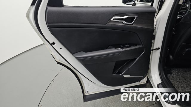 Kia Sportage 2022 — photo 15